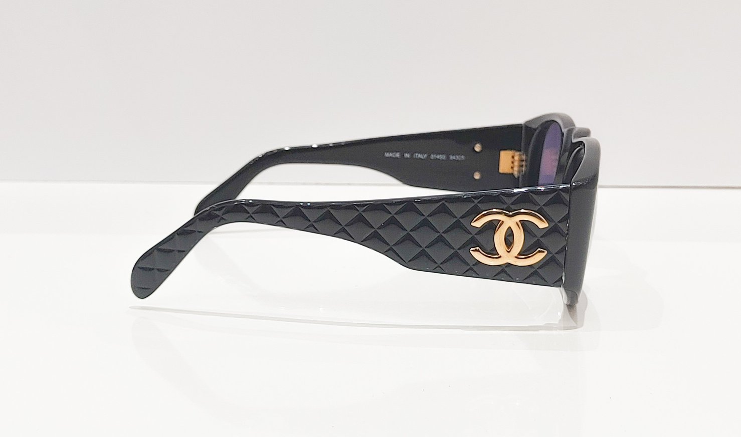 VINTAGE CHANEL 01450 94305